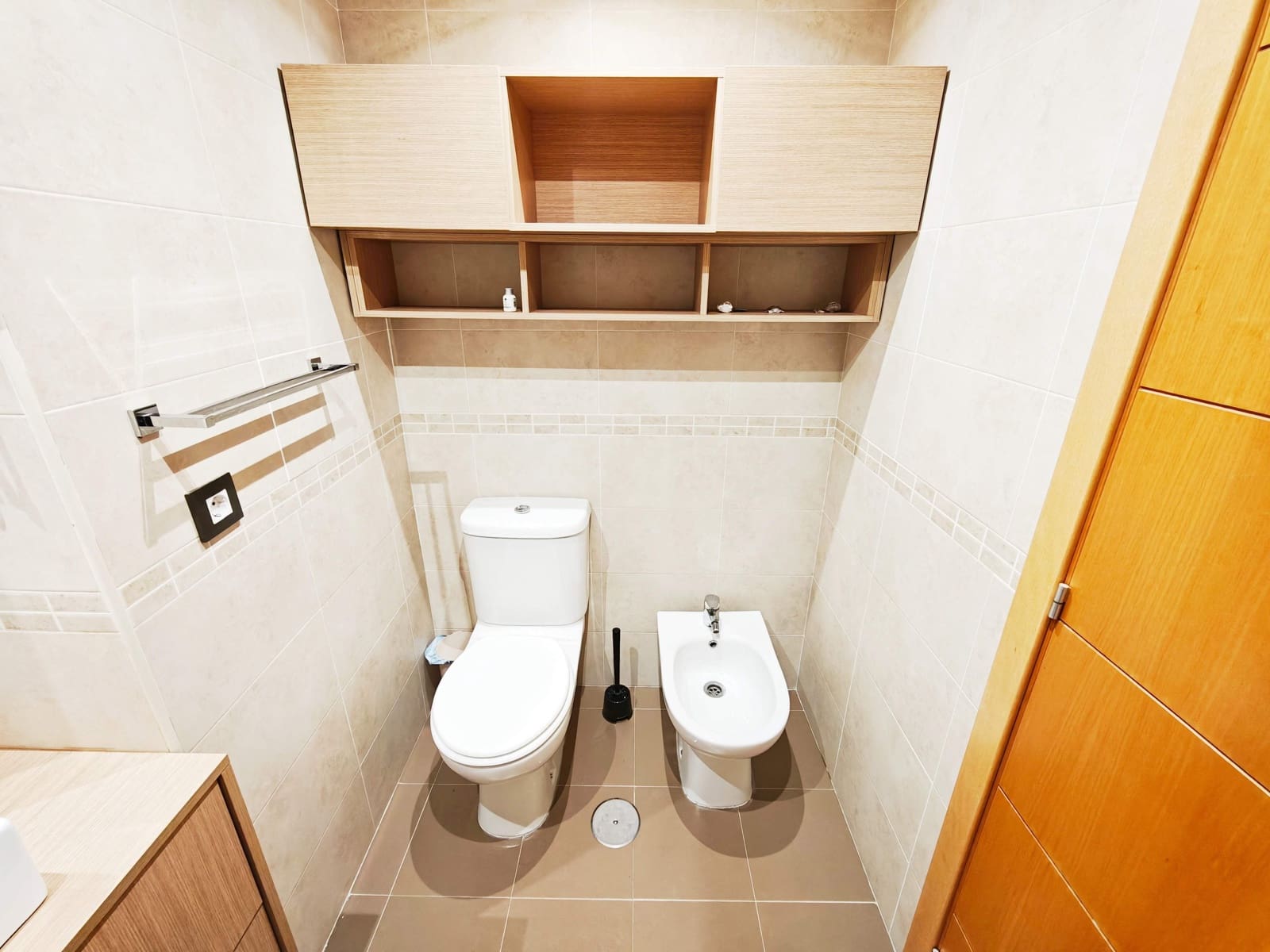 2 bedroom Apartment for sale in Algeciras with pool garage - € 190,000 (Ref: 9524337)