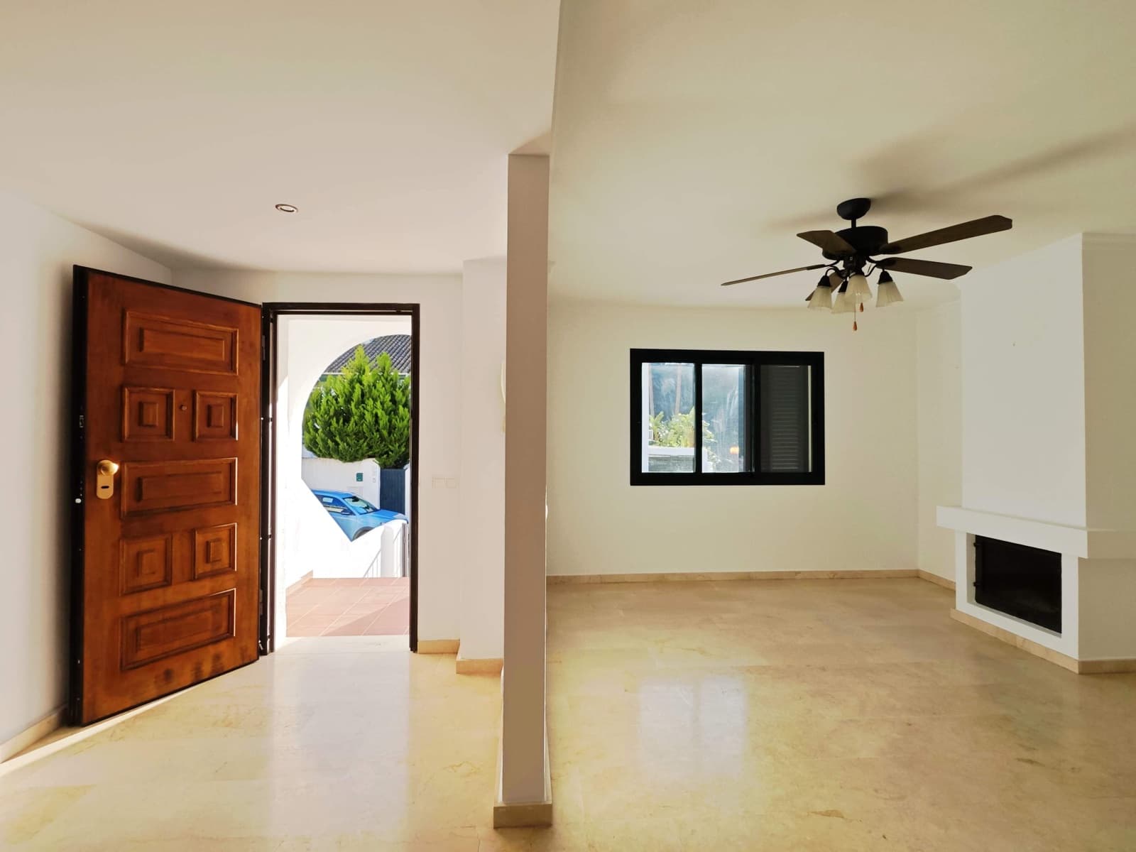 Adosado de 3 habitaciones en Manilva en venta con piscina garaje - 590.000 € (Ref: 9530584)