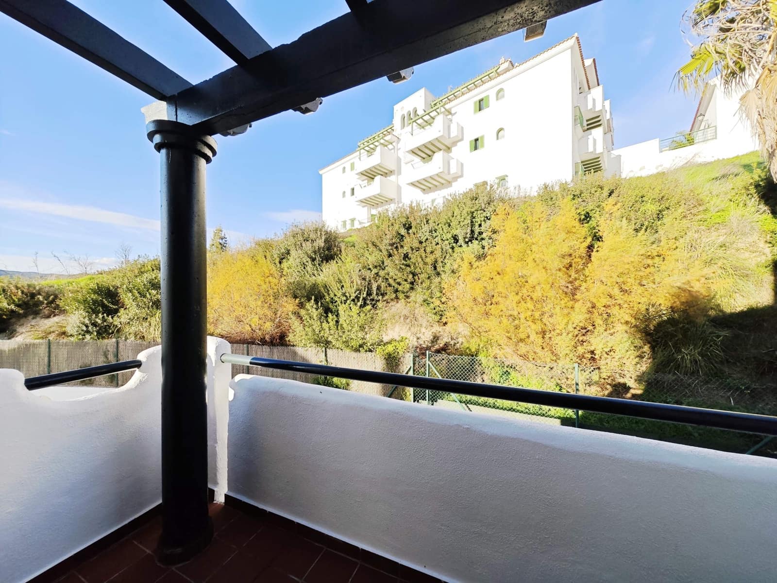 Adosado de 3 habitaciones en Manilva en venta con piscina garaje - 590.000 € (Ref: 9530584)