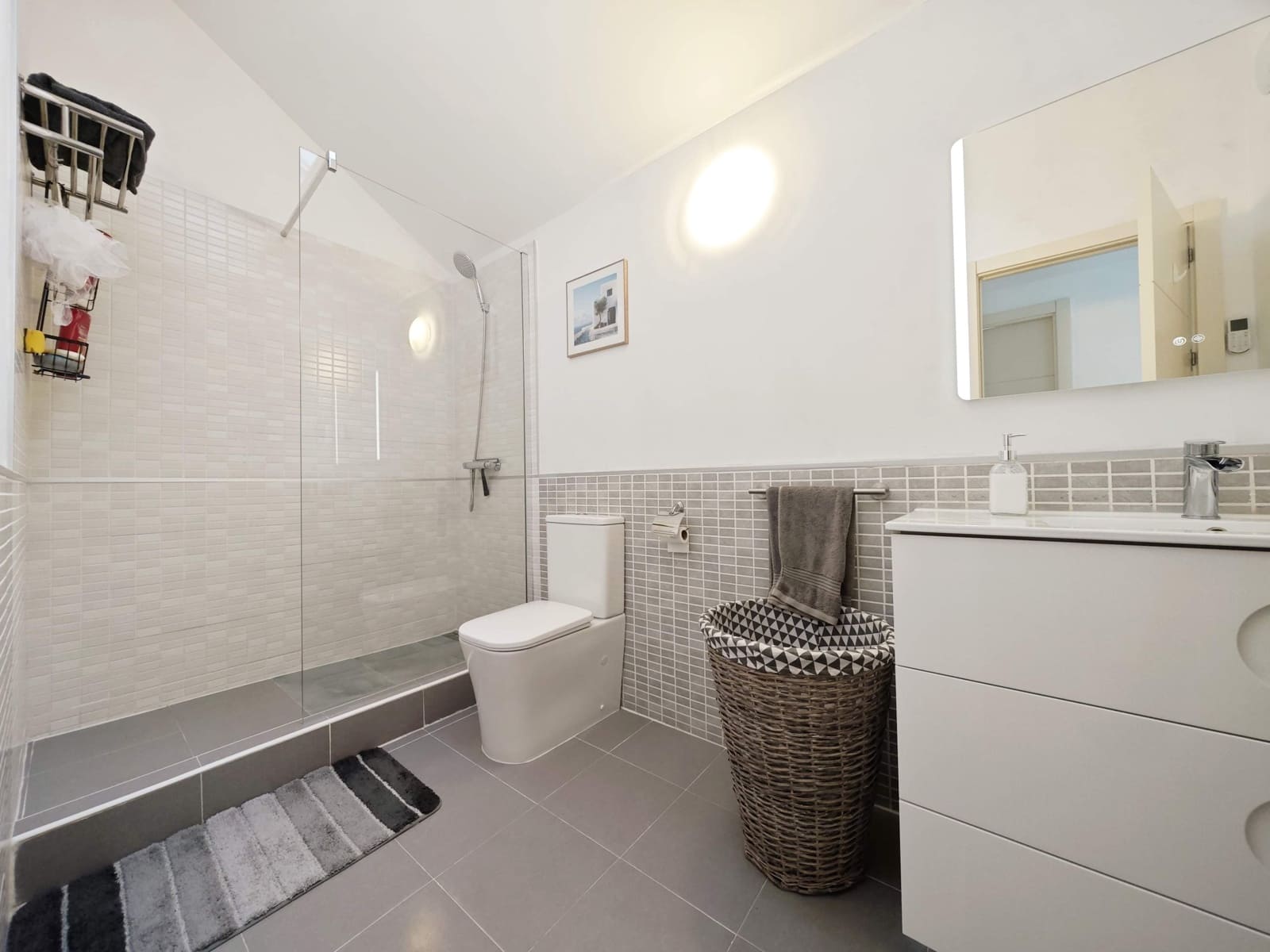 2 makuuhuone Kattohuoneisto myytävänä paikassa La Alcaidesa mukana uima-altaan 
autotalli - 350 000 € (Ref: 9533784)