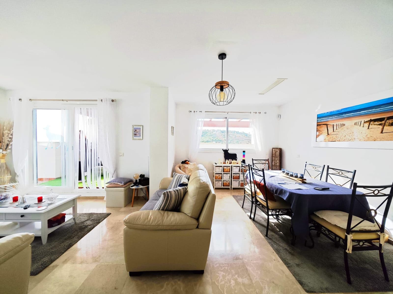 2 makuuhuone Kattohuoneisto myytävänä paikassa La Alcaidesa mukana uima-altaan 
autotalli - 350 000 € (Ref: 9533784)