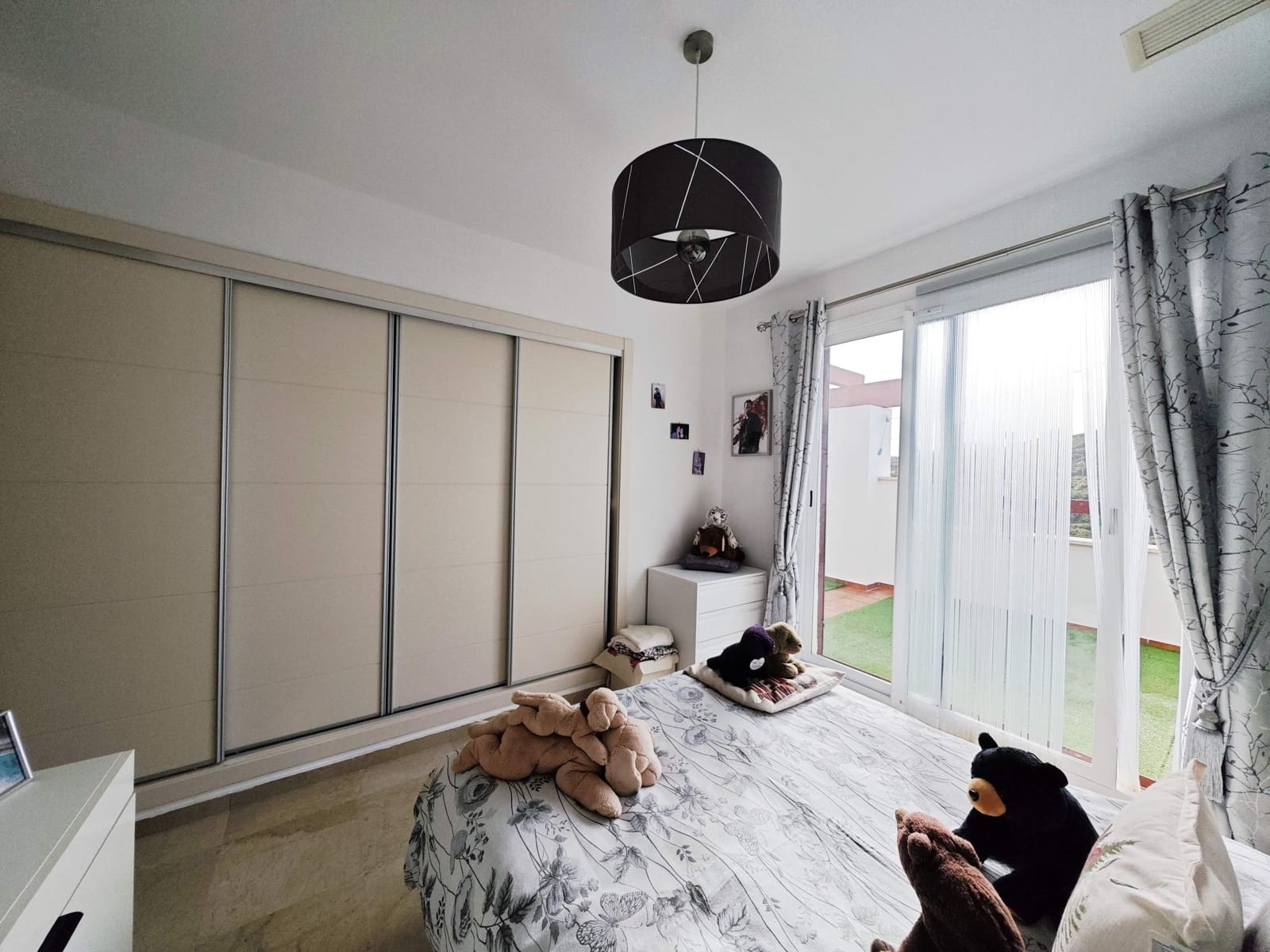 2 makuuhuone Kattohuoneisto myytävänä paikassa La Alcaidesa mukana uima-altaan 
autotalli - 350 000 € (Ref: 9533784)