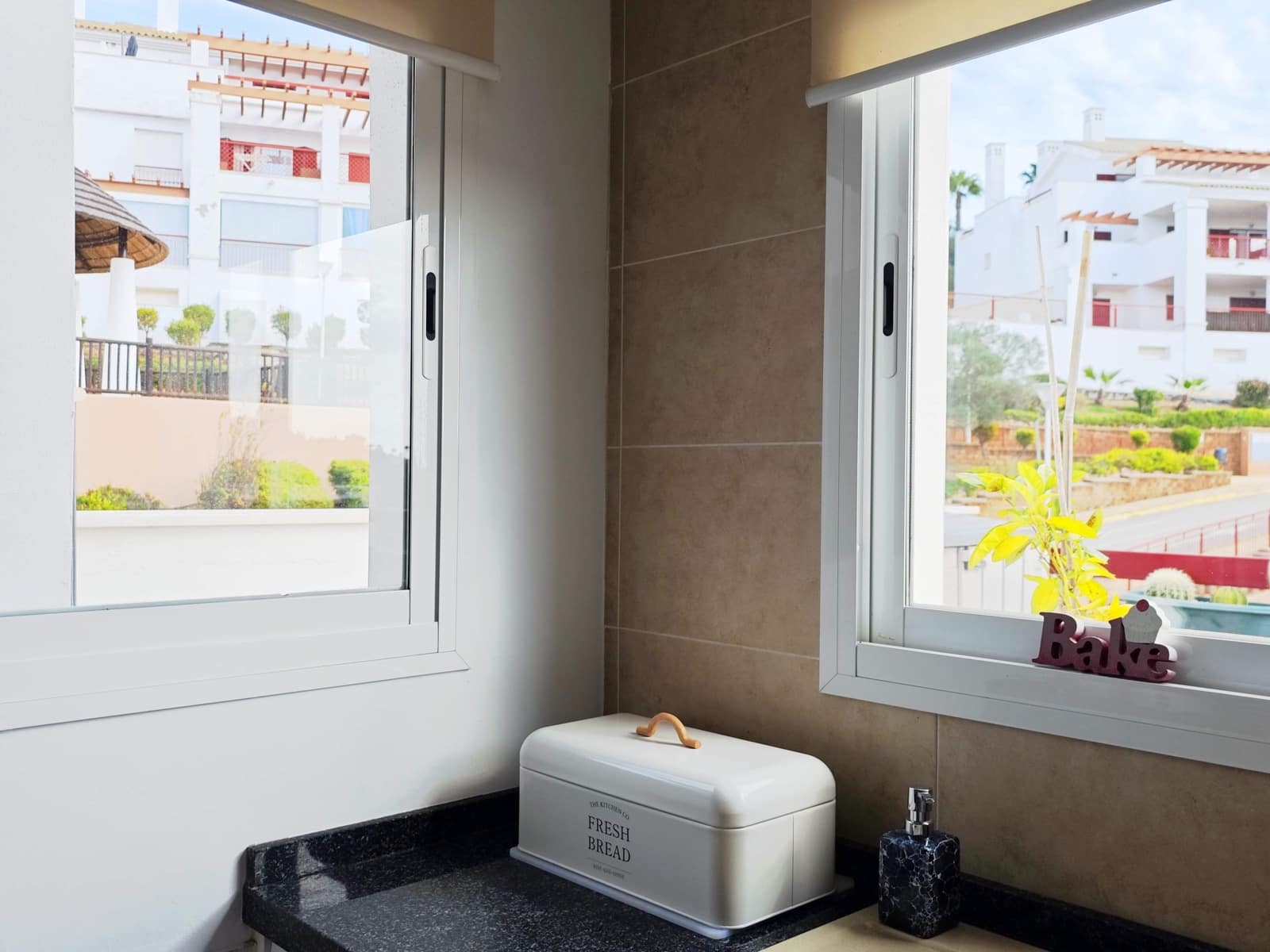 2 chambre Penthouse à vendre à San Roque avec piscine garage - 350 000 € (Ref: 9533784)