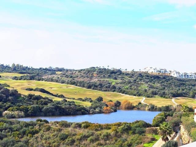 2 quarto Penthouse para venda em San Roque com piscina garagem - 350 000 € (Ref: 9533784)