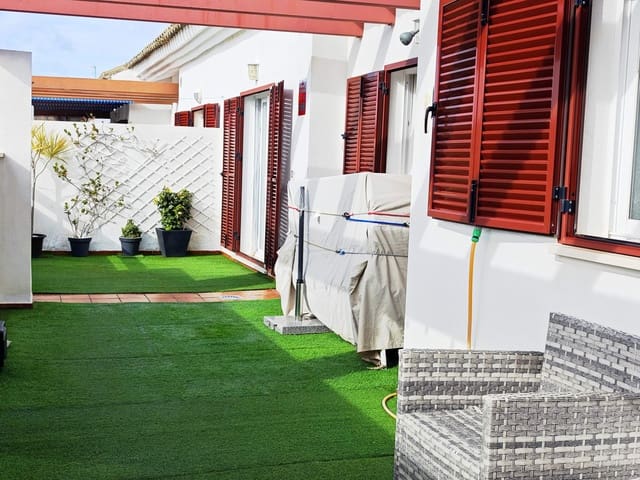 2 quarto Penthouse para venda em San Roque com piscina garagem - 350 000 € (Ref: 9533784)
