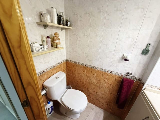 3 sovrum Hus till salu i La Línea de la Concepción - 240 000 € (Ref: 9535970)