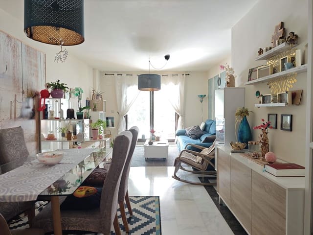 2 sovrum Radhus till salu i La Alcaidesa med pool garage - 330 000 € (Ref: 9536800)