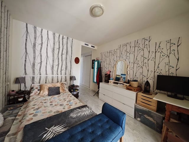 2 sovrum Radhus till salu i La Alcaidesa med pool garage - 330 000 € (Ref: 9536800)