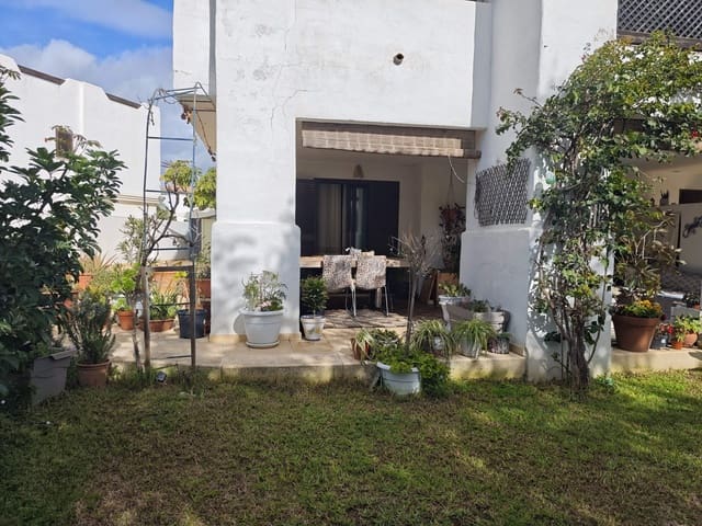 2 sovrum Radhus till salu i La Alcaidesa med pool garage - 330 000 € (Ref: 9536800)