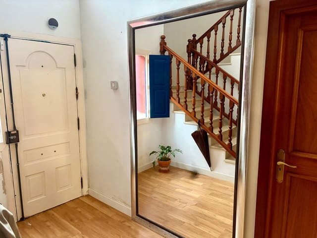 Adosado de 4 habitaciones en San Roque en venta con garaje - 450.000 € (Ref: 9551529)