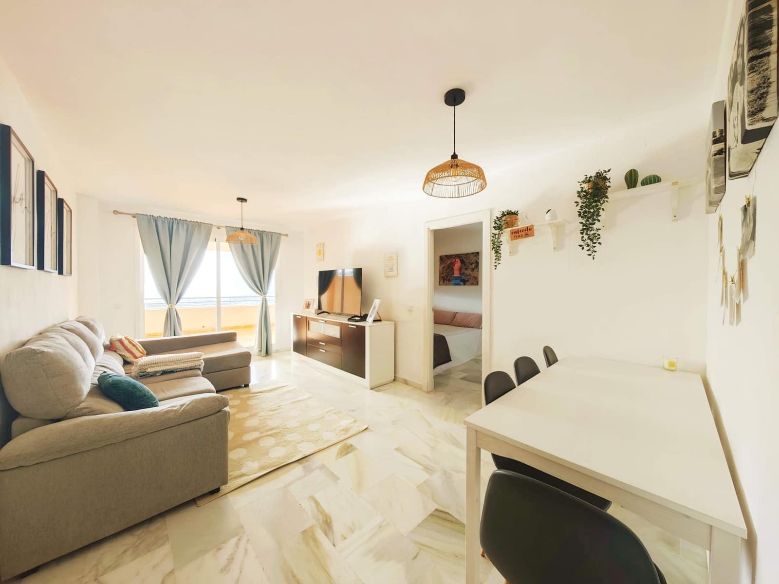 Piso de 3 habitaciones en Casares en venta con piscina - 245.000 € (Ref: 9557952)