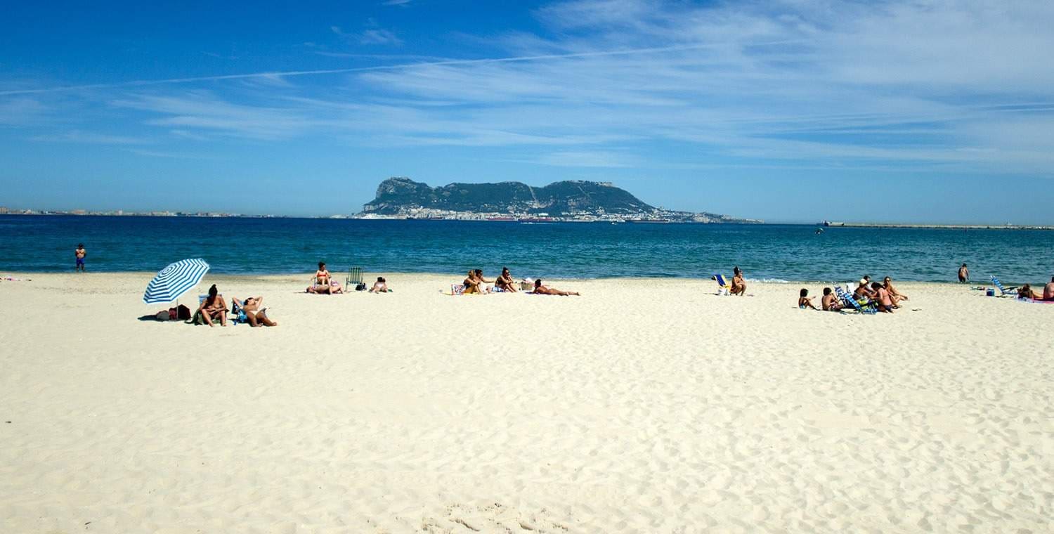 4 soveværelse Rækkehus til salg i Algeciras - € 300.000 (Ref: 9561829)