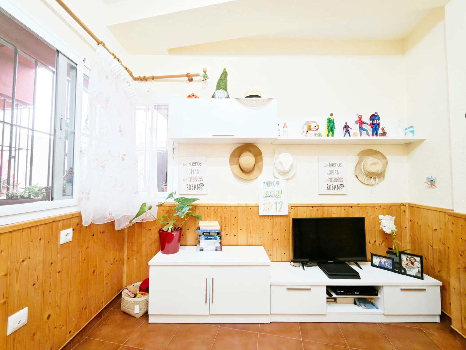 4 soveværelse Rækkehus til salg i Algeciras - € 300.000 (Ref: 9561829)