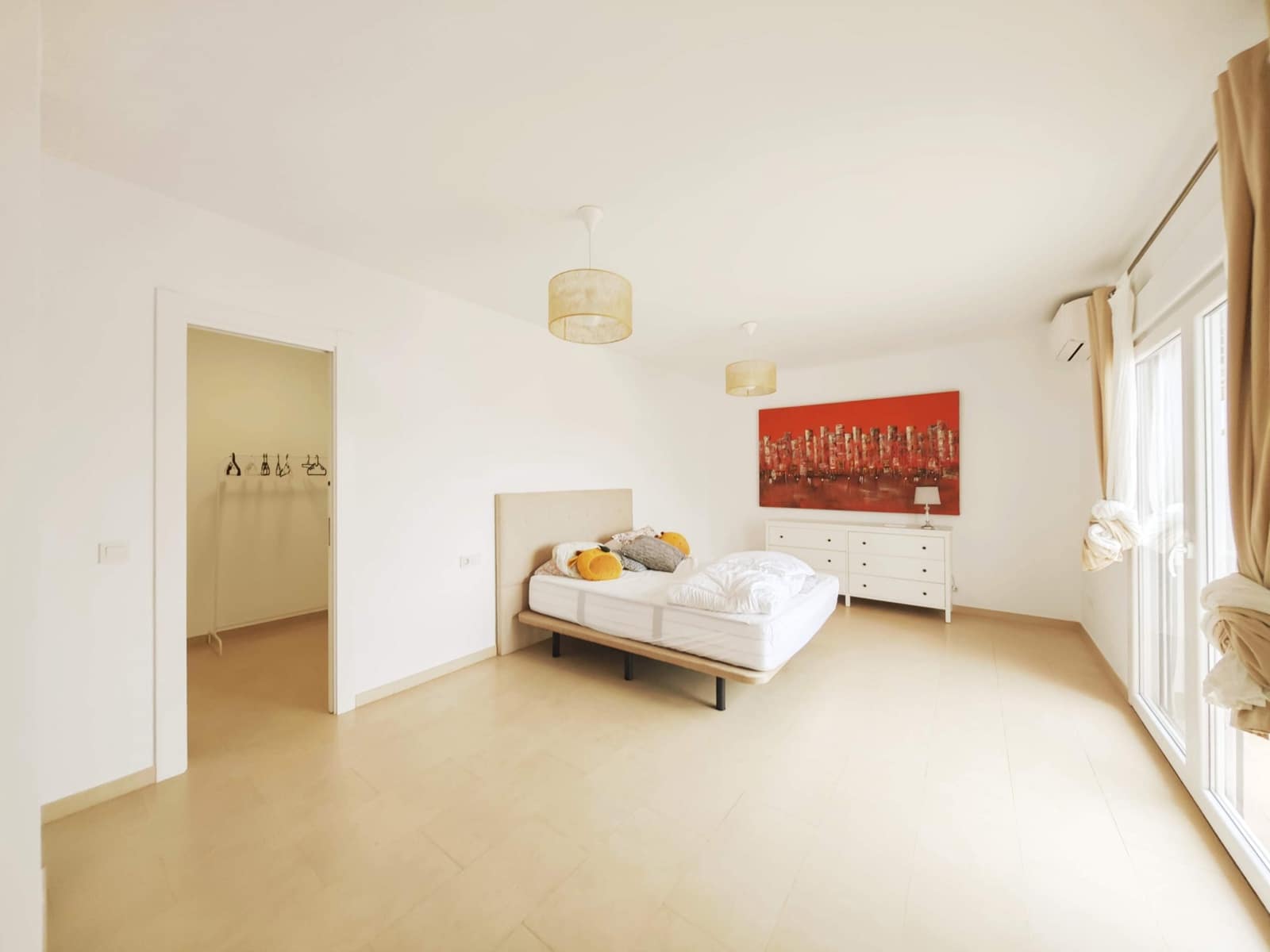 4 bedroom Villa for sale in San Roque with pool - € 550,000 (Ref: 9565295)