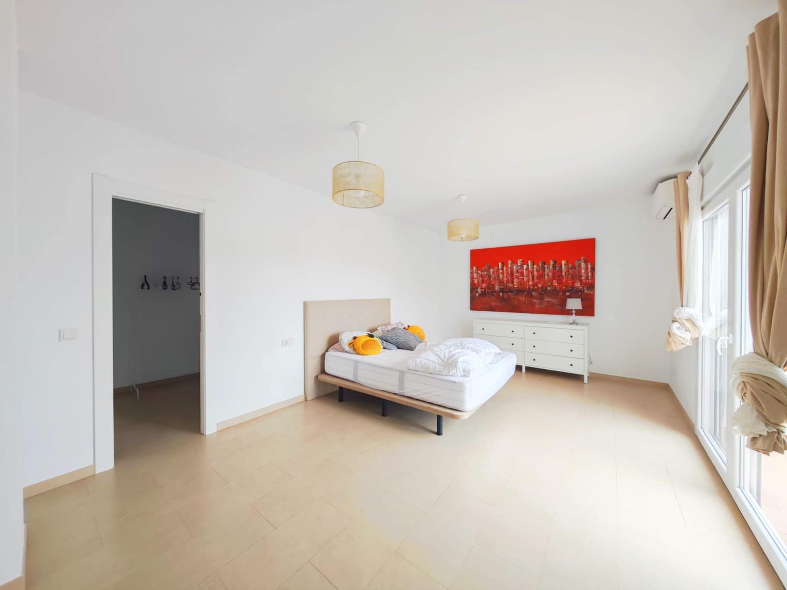 4 bedroom Villa for sale in San Roque with pool - € 550,000 (Ref: 9565295)