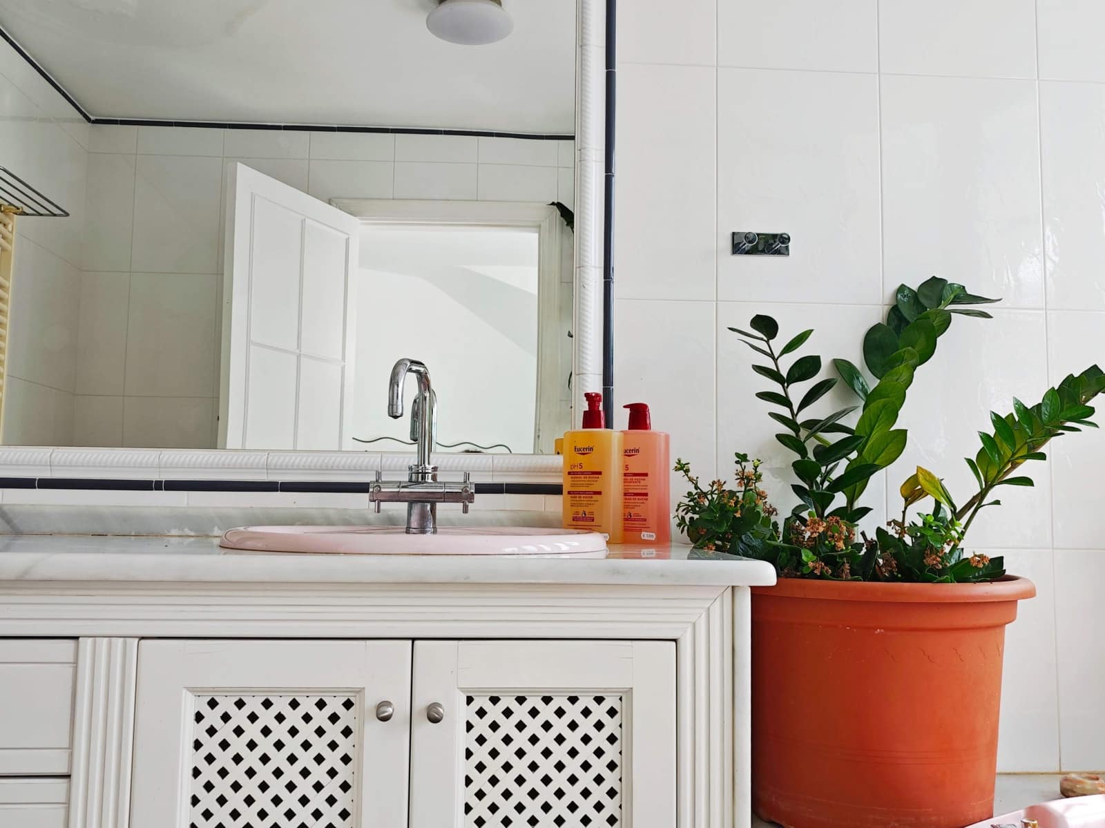 3 bedroom Villa for sale in Sitio de Calahonda with pool - € 690,000 (Ref: 9596168)