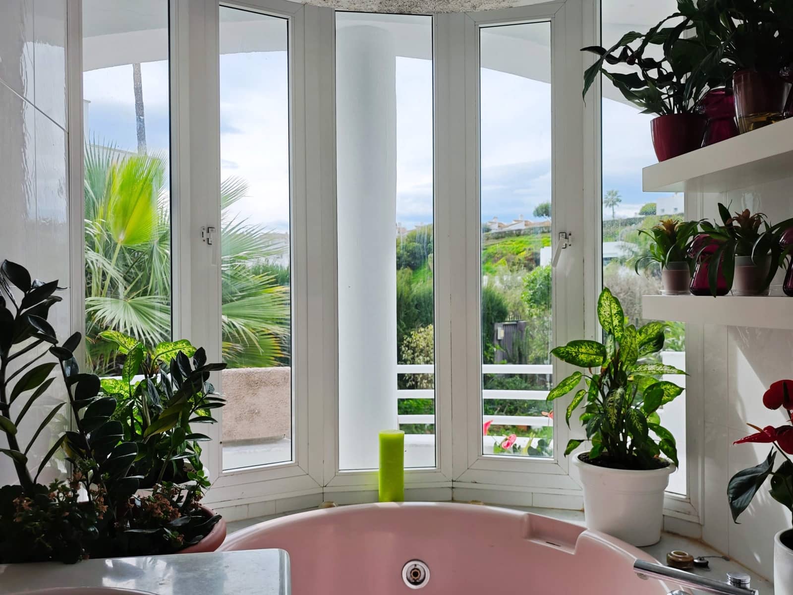 3 bedroom Villa for sale in Sitio de Calahonda with pool - € 690,000 (Ref: 9596168)