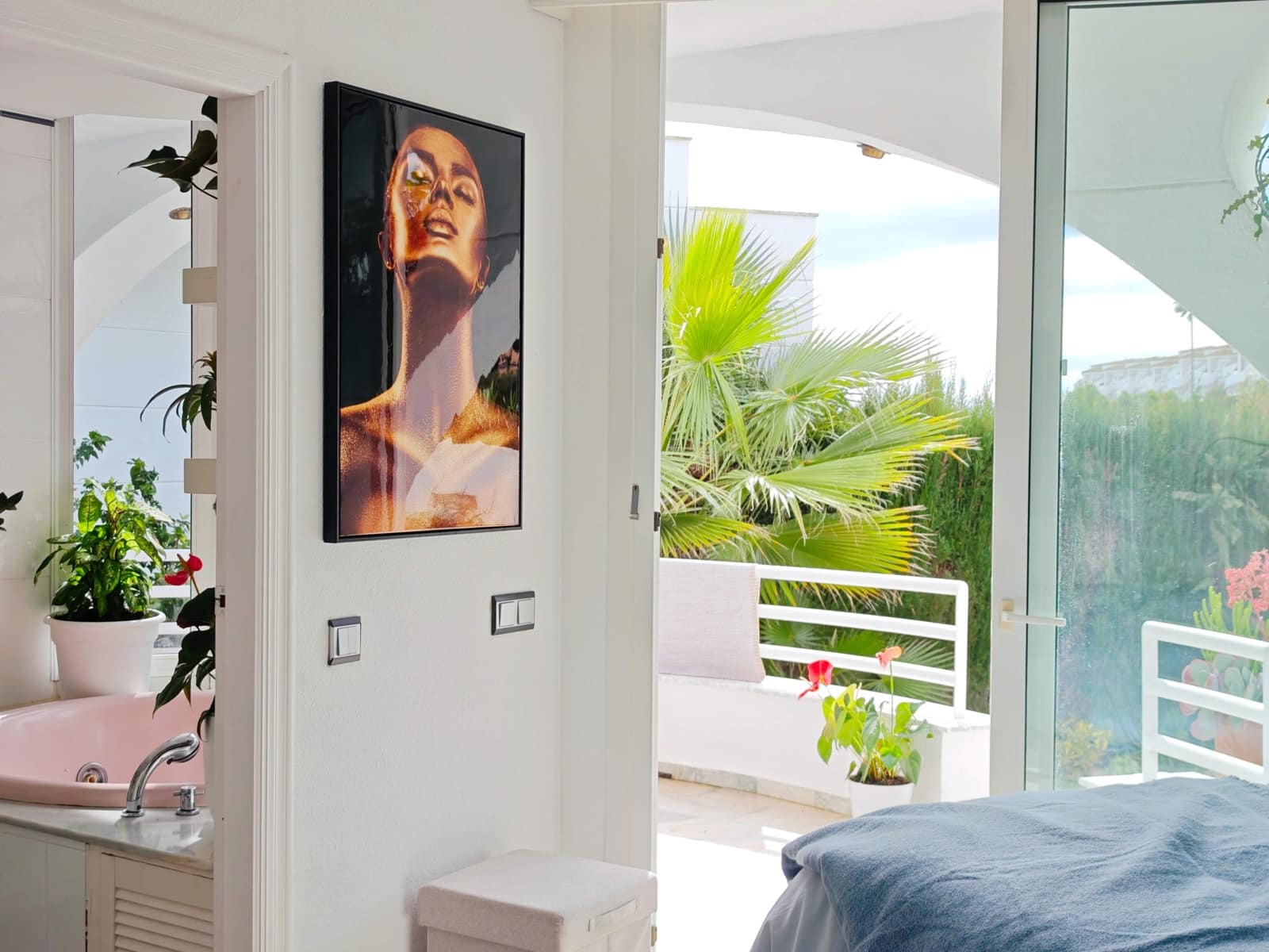 3 bedroom Villa for sale in Sitio de Calahonda with pool - € 690,000 (Ref: 9596168)