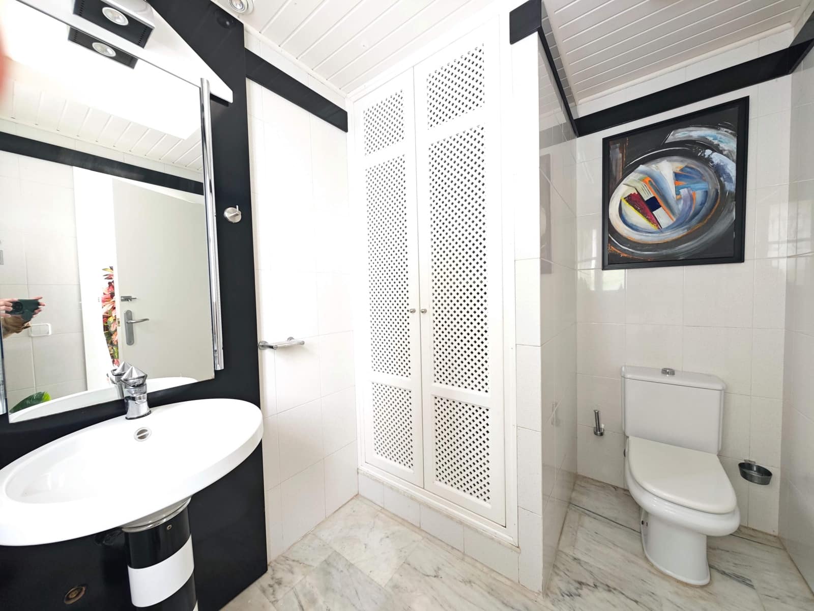 3 bedroom Villa for sale in Sitio de Calahonda with pool - € 690,000 (Ref: 9596168)