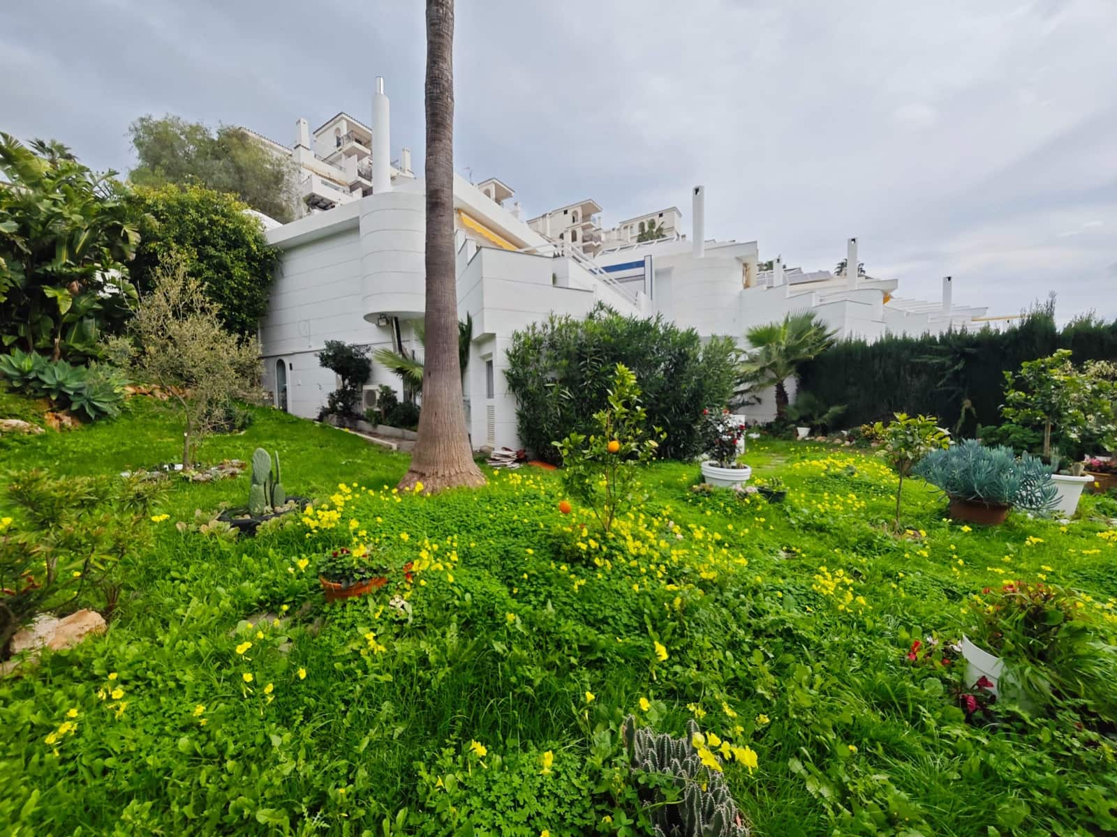 3 bedroom Villa for sale in Sitio de Calahonda with pool - € 690,000 (Ref: 9596168)