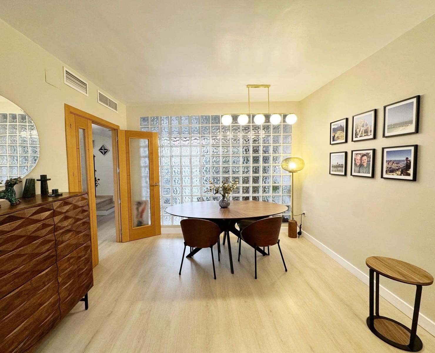 3 soveværelse Rækkehus til salg i Algeciras med swimmingpool garage - € 300.000 (Ref: 9599579)