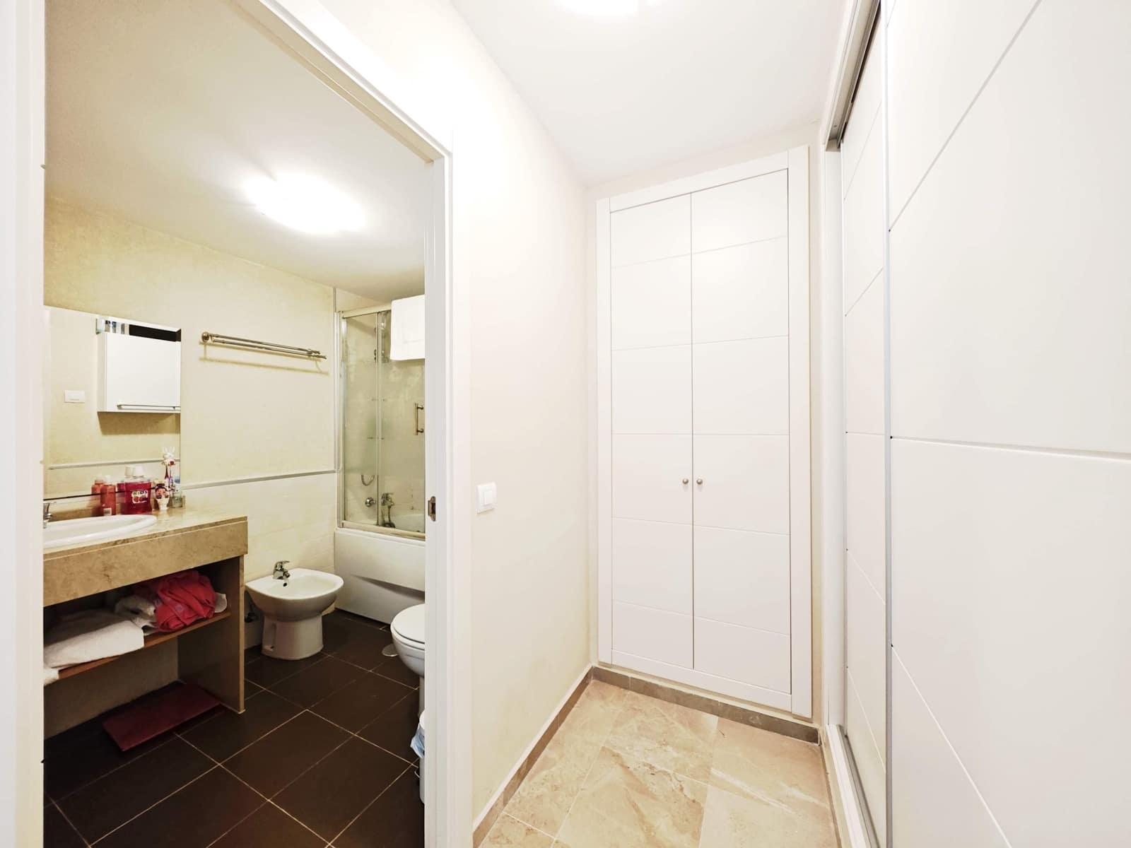 3 soveværelse Lejlighed til salg i La Alcaidesa med swimmingpool garage - € 335.000 (Ref: 9611571)