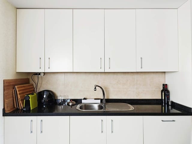 3 soveværelse Lejlighed til salg i La Alcaidesa med swimmingpool garage - € 335.000 (Ref: 9611571)