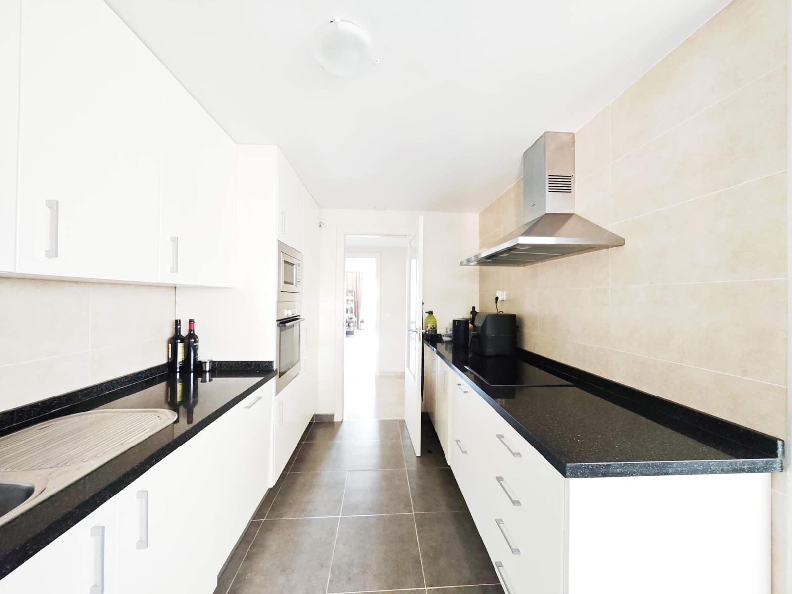 3 soveværelse Lejlighed til salg i La Alcaidesa med swimmingpool garage - € 335.000 (Ref: 9611571)