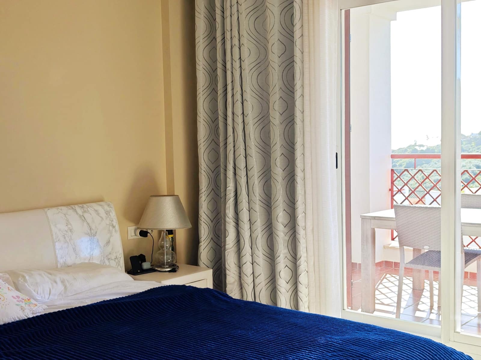 3 soveværelse Lejlighed til salg i La Alcaidesa med swimmingpool garage - € 335.000 (Ref: 9611571)