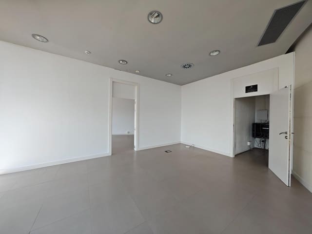 Ufficio da affittare in Los Barrios - 800 € (Rif: 9615500)