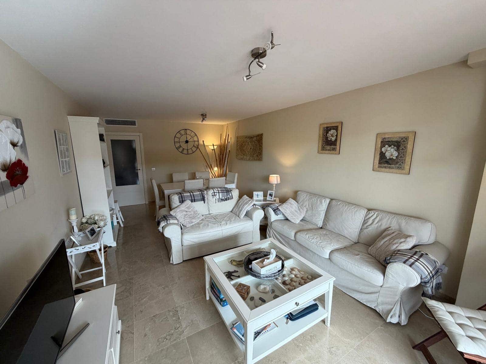 3 bedroom Flat for sale in La Alcaidesa with pool garage - € 350,000 (Ref: 9615501)