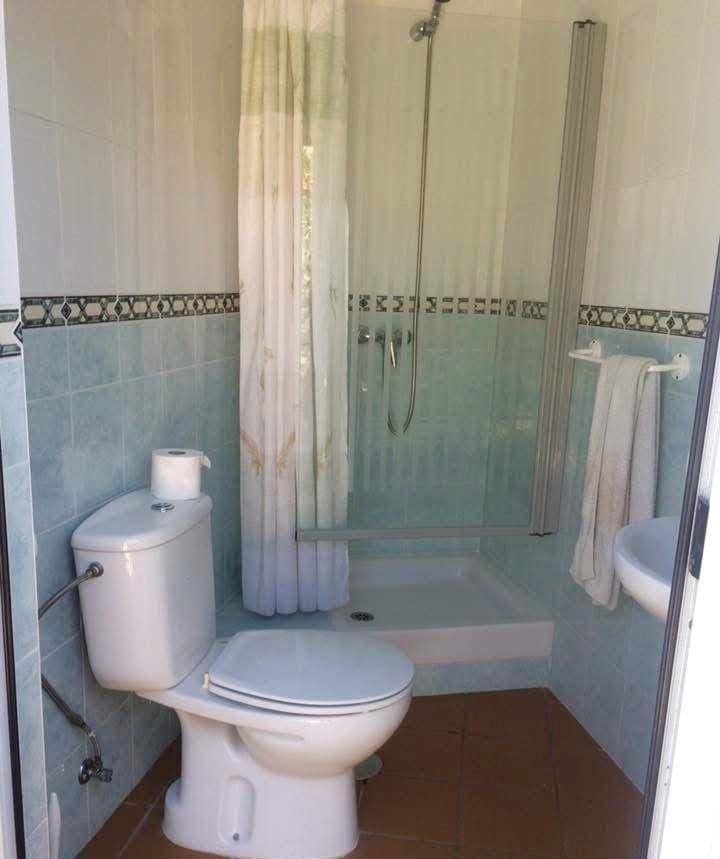 4 chambre Finca/Maison de Campagne à vendre à La Linea de la Concepcion avec piscine garage - 340 000 € (Ref: 9619278)