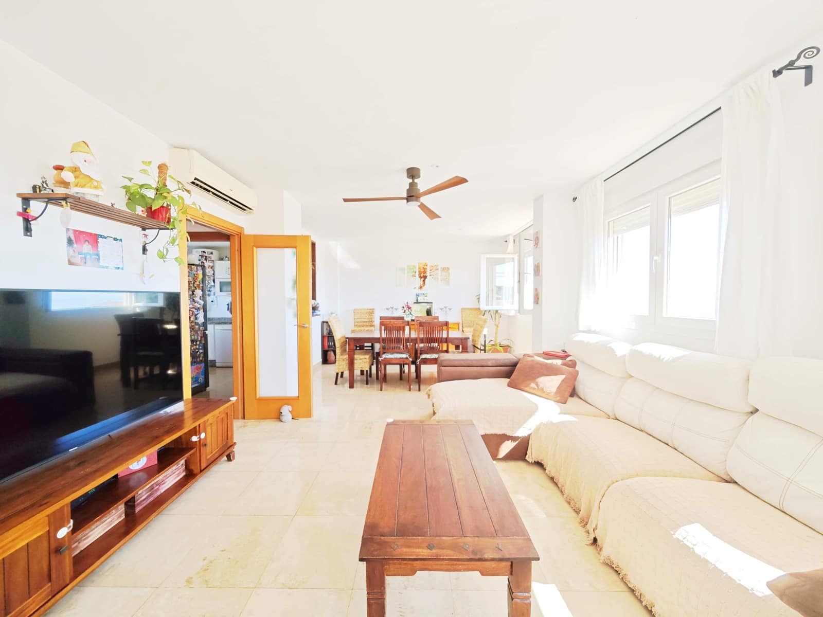 Apartamento de 3 habitaciones en Manilva en venta con piscina - 330.000 € (Ref: 9621797)