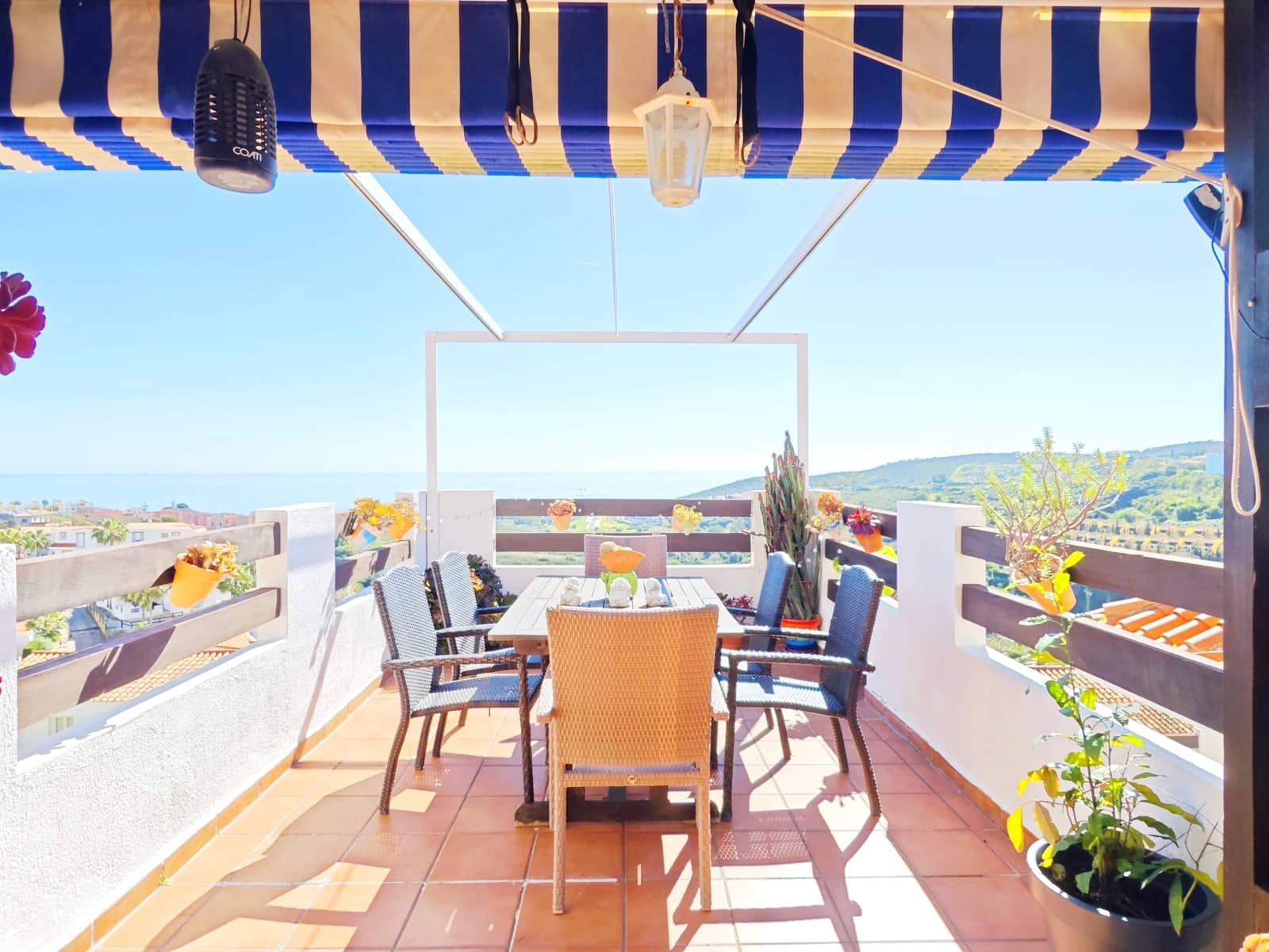 Apartamento de 3 habitaciones en Manilva en venta con piscina - 330.000 € (Ref: 9621797)