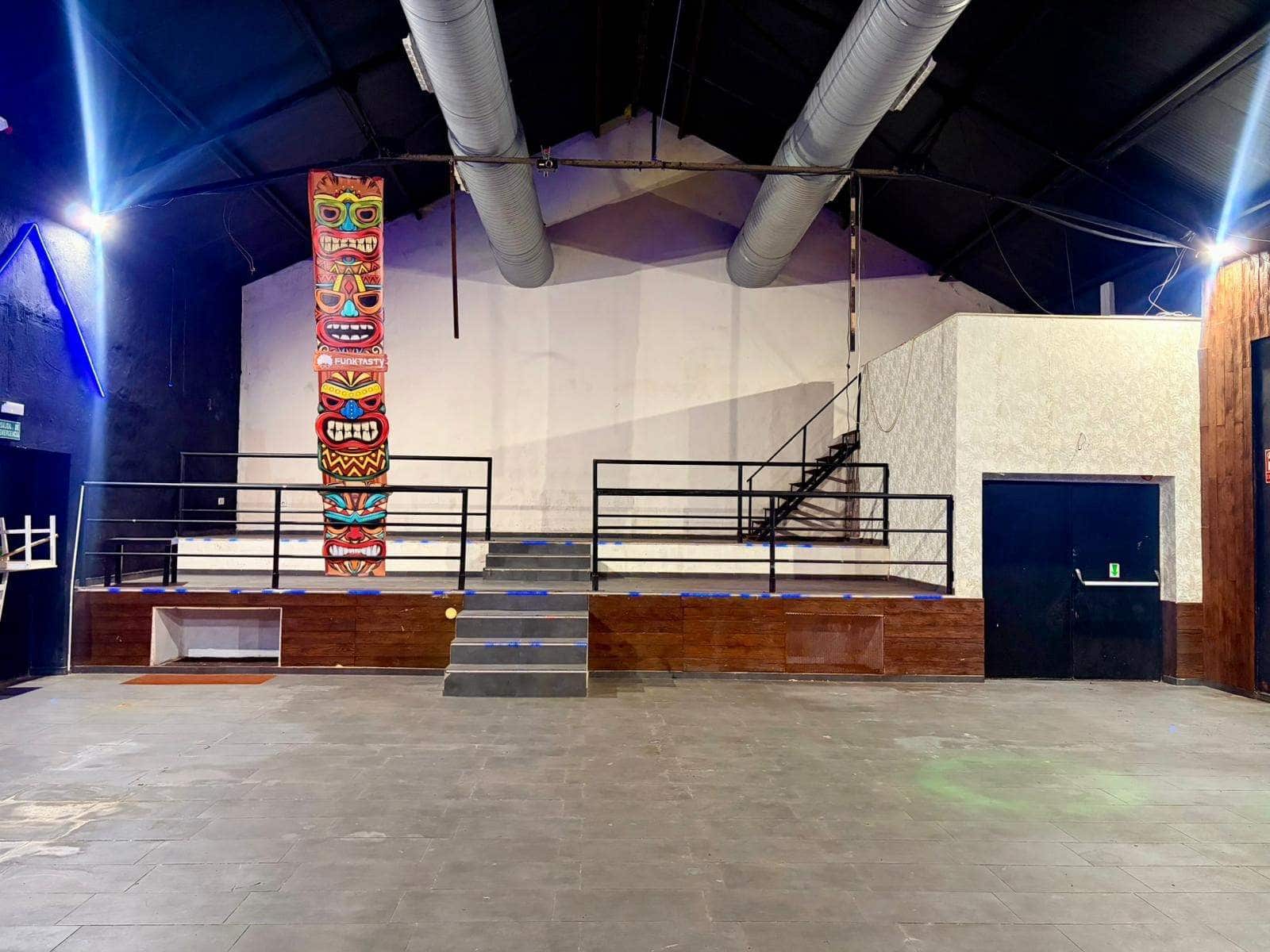 Local Commercial à vendre à Campamento - 285 000 € (Ref: 9637633)