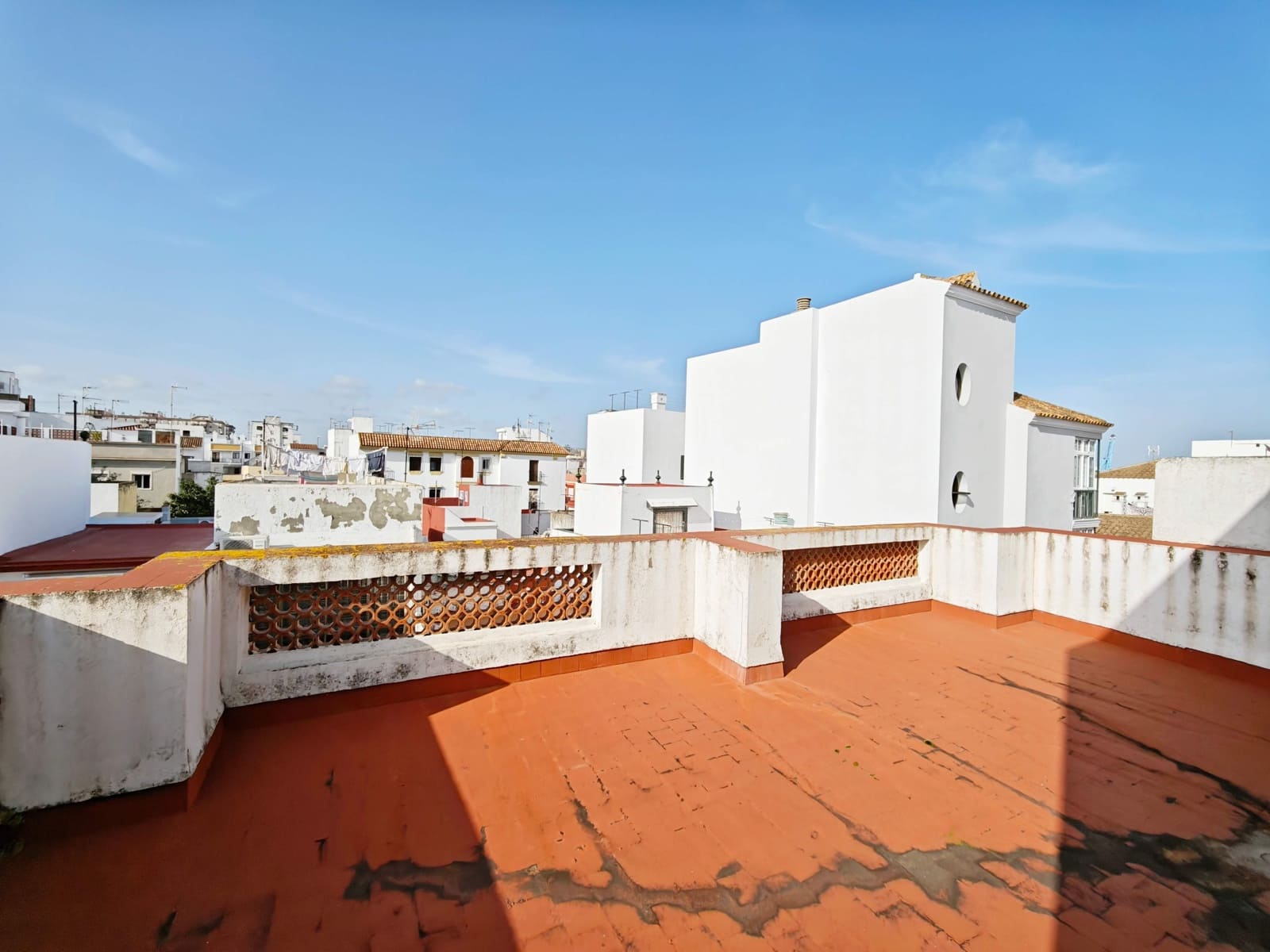 6 makuuhuone Huvila myytävänä paikassa Algeciras - 240 000 € (Ref: 9652047)