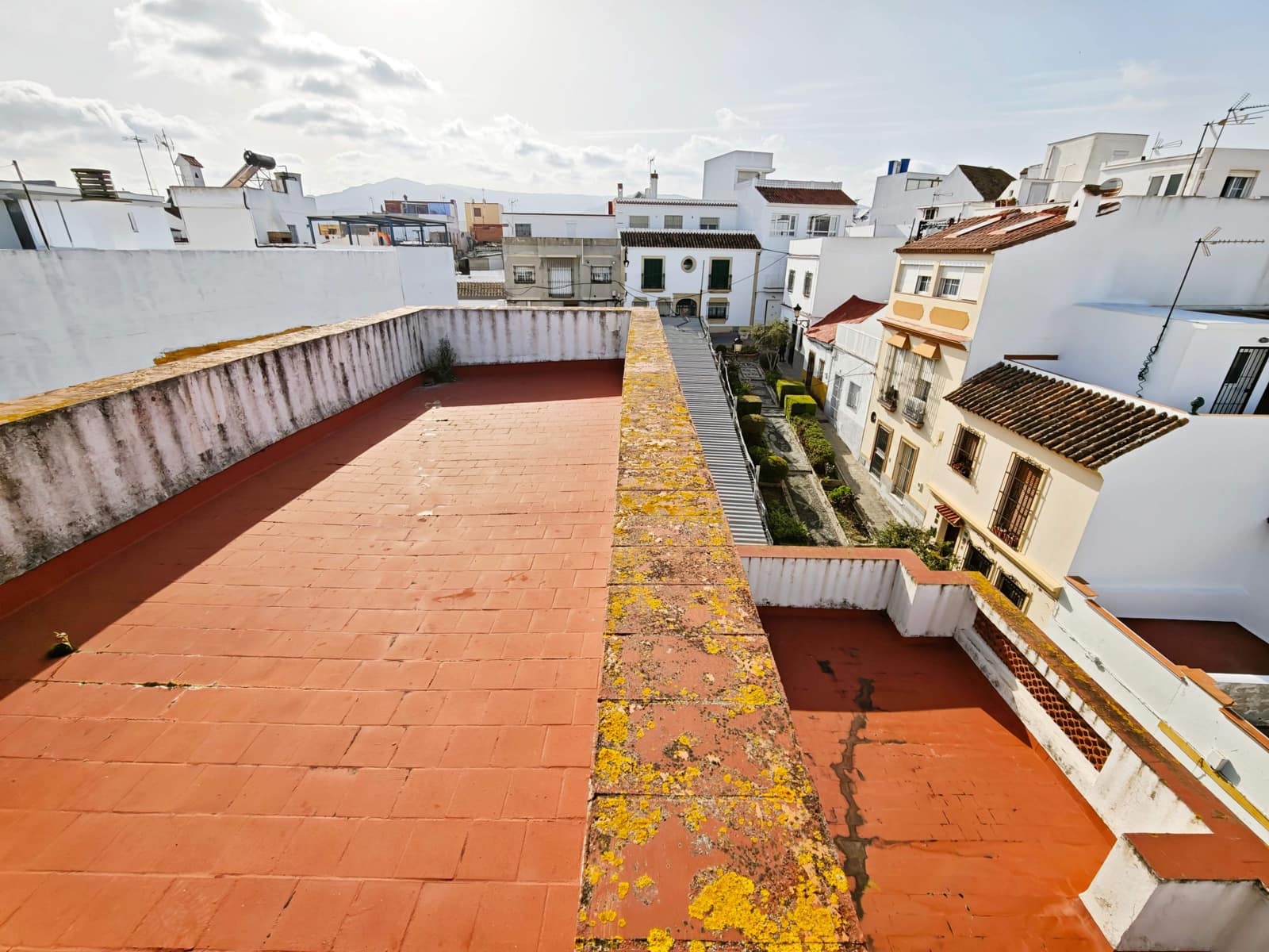 6 makuuhuone Huvila myytävänä paikassa Algeciras - 240 000 € (Ref: 9652047)