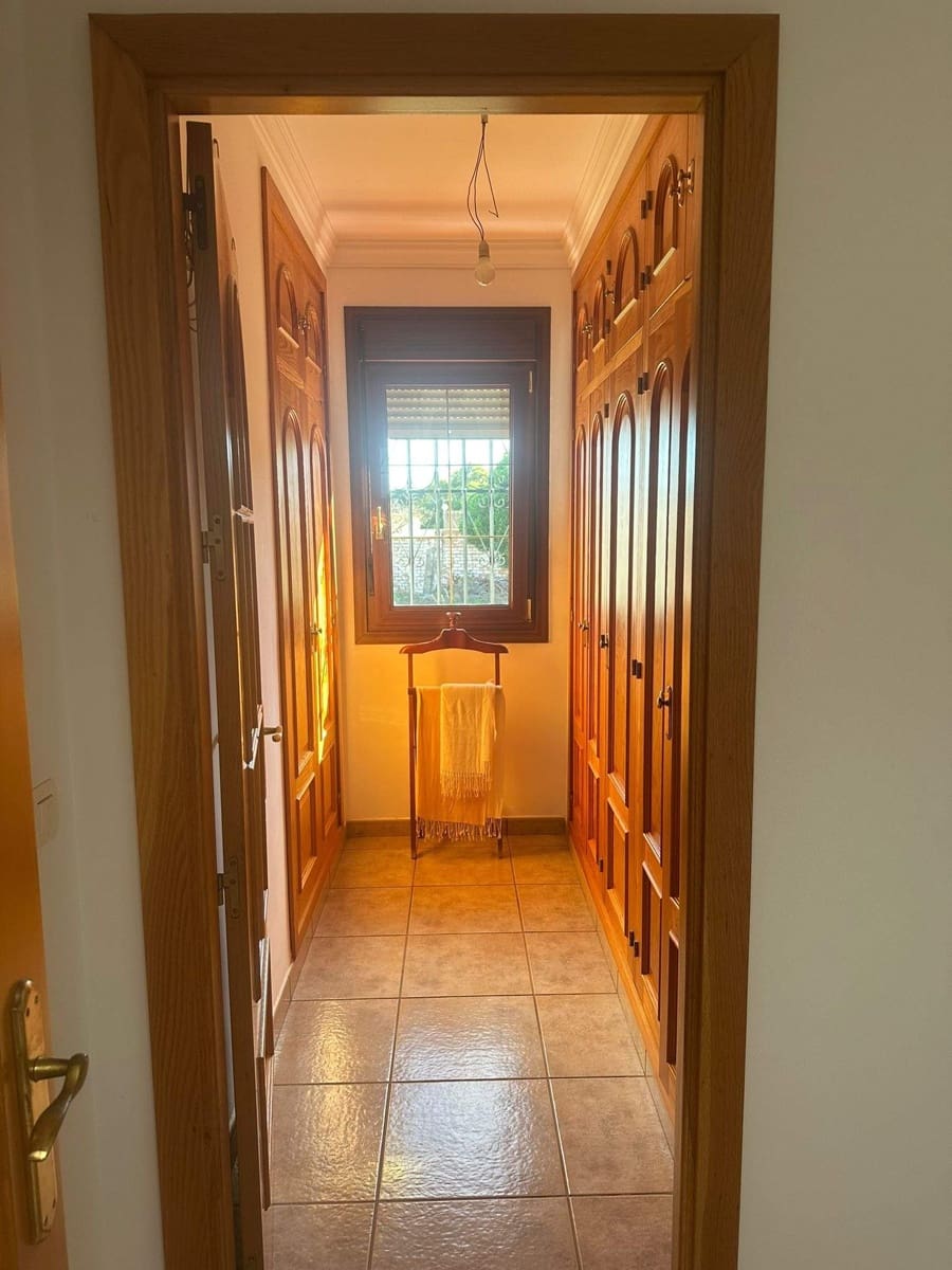 3 bedroom Finca/Country House for sale in La Linea de la Concepcion with pool - € 400,000 (Ref: 9677513)