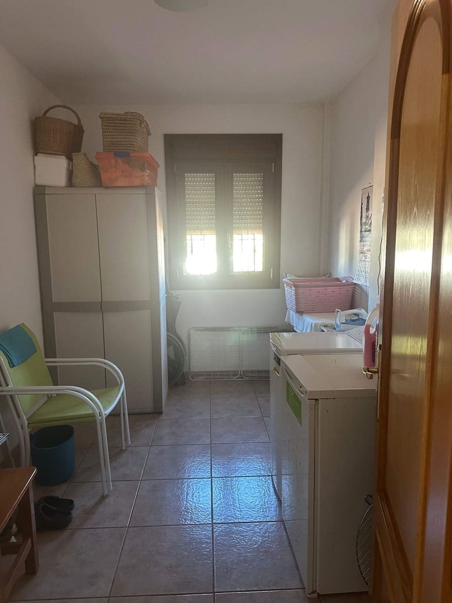 3 bedroom Finca/Country House for sale in La Linea de la Concepcion with pool - € 400,000 (Ref: 9677513)