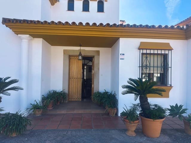 Finca/Casa Rural de 3 habitaciones en La Línea de la Concepción en venta con piscina - 400.000 € (Ref: 9677513)