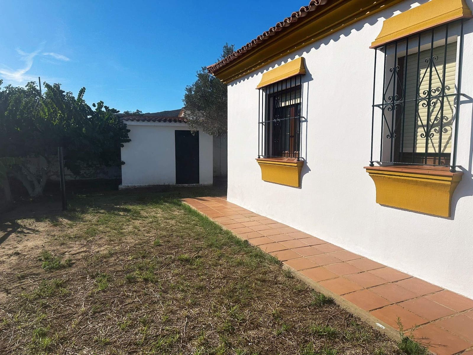 3 bedroom Finca/Country House for sale in La Linea de la Concepcion with pool - € 400,000 (Ref: 9677513)