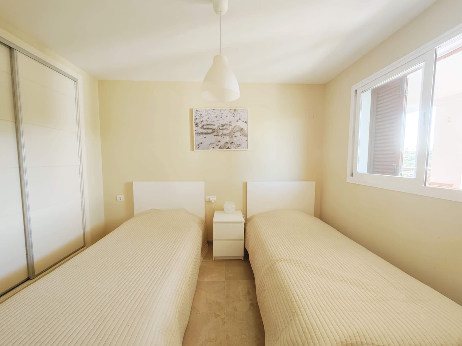 3 Zimmer Apartment zu verkaufen in La Alcaidesa mit Pool Garage - 350.000 € (Ref: 9679885)