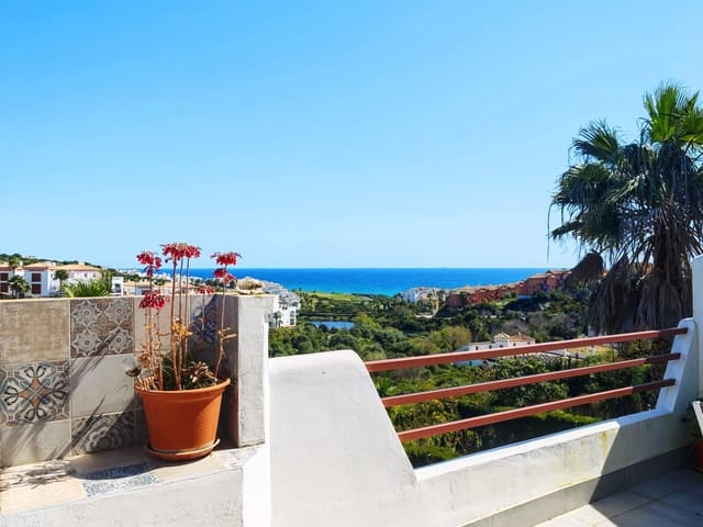 3 slaapkamer Appartement te koop in La Alcaidesa met zwembad garage - € 390.000 (Ref: 9682502)