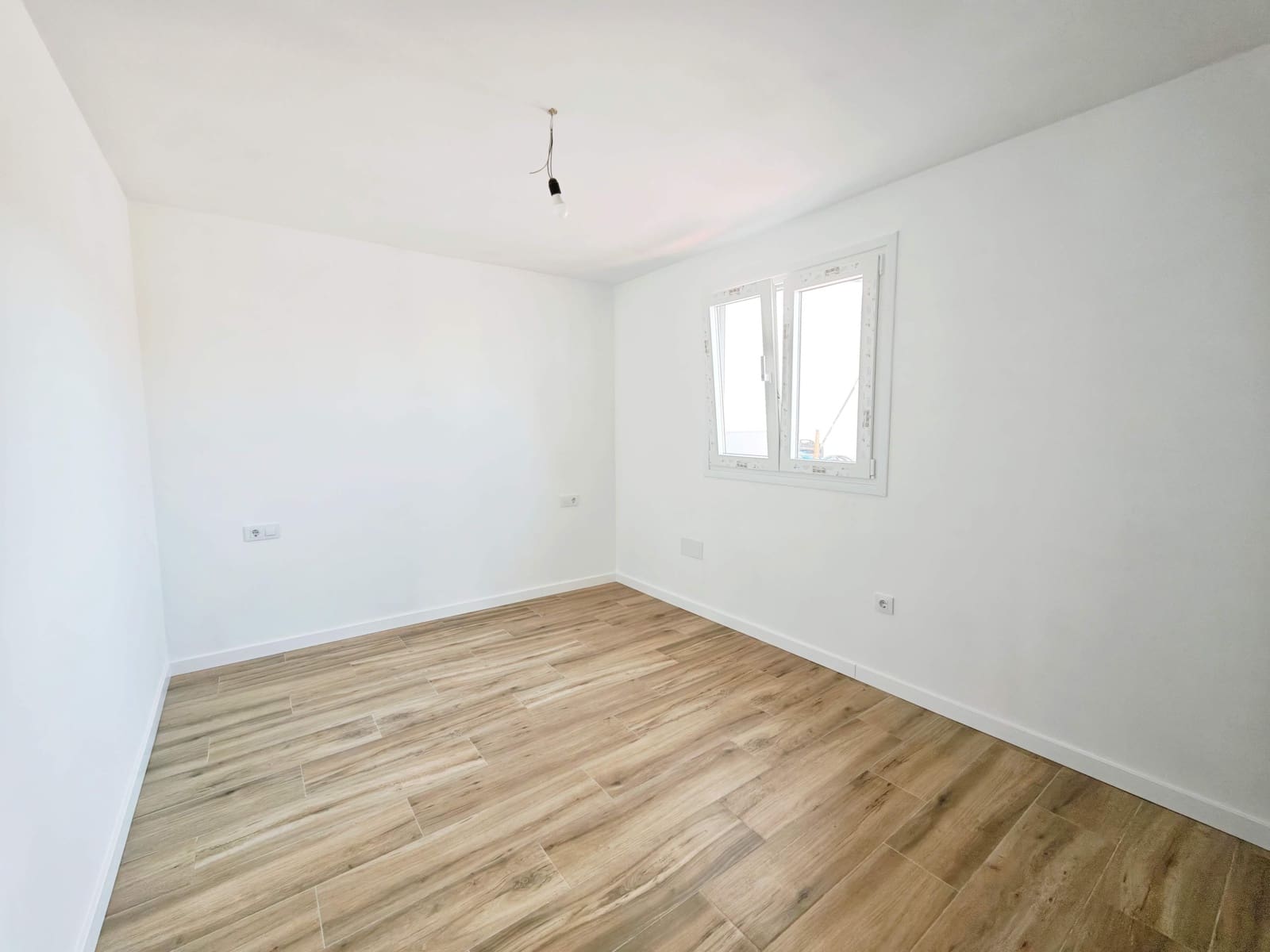 2 Zimmer Penthouse zu verkaufen in Algeciras - 220.000 € (Ref: 9683526)