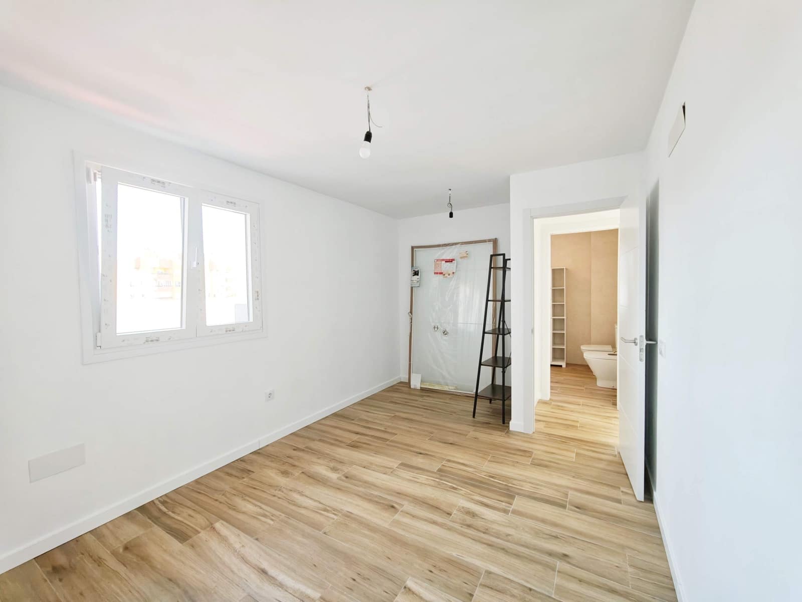 2 Zimmer Penthouse zu verkaufen in Algeciras - 220.000 € (Ref: 9683526)