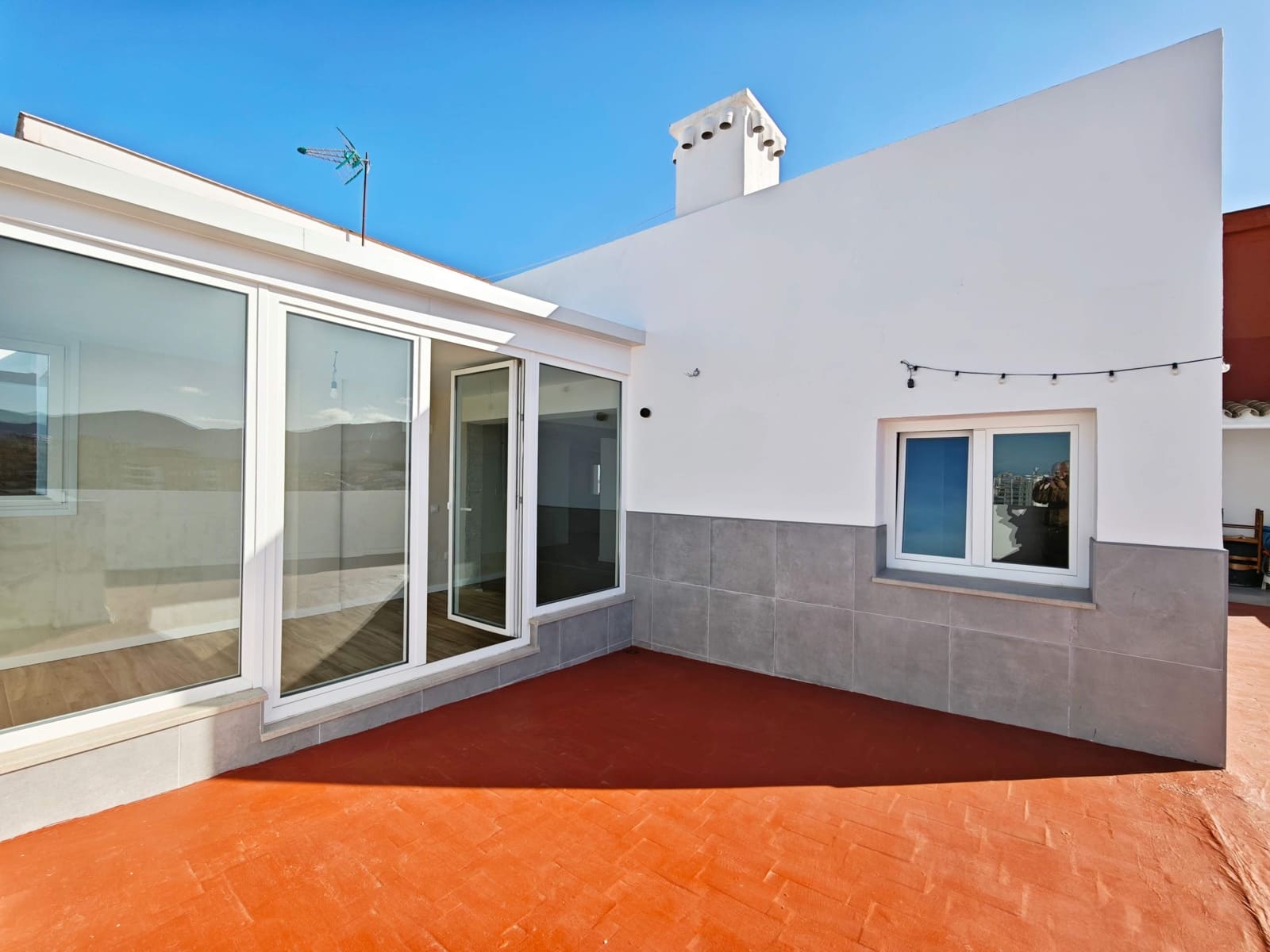 2 Zimmer Penthouse zu verkaufen in Algeciras - 220.000 € (Ref: 9683526)