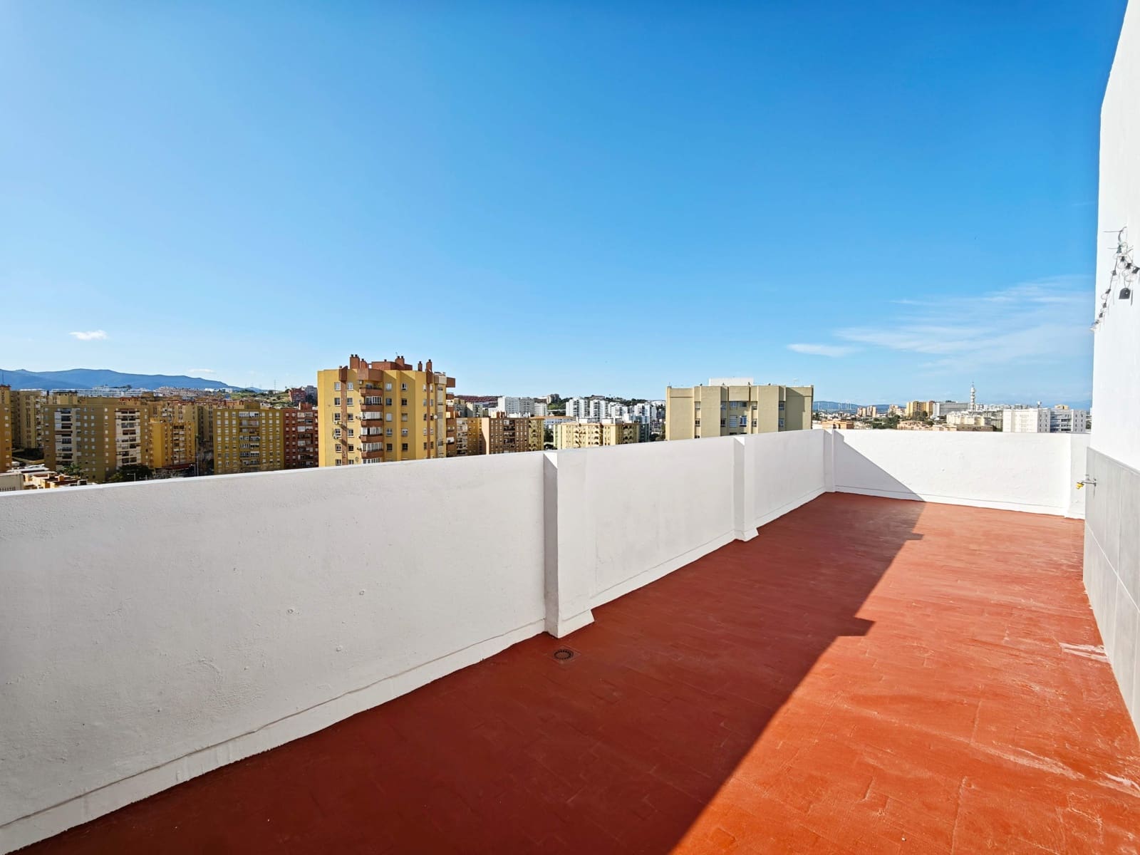 2 Zimmer Penthouse zu verkaufen in Algeciras - 220.000 € (Ref: 9683526)