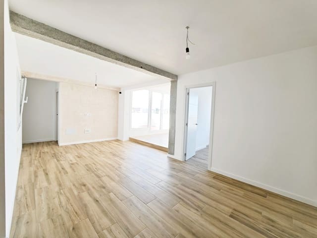 2 Zimmer Penthouse zu verkaufen in Algeciras - 220.000 € (Ref: 9683526)
