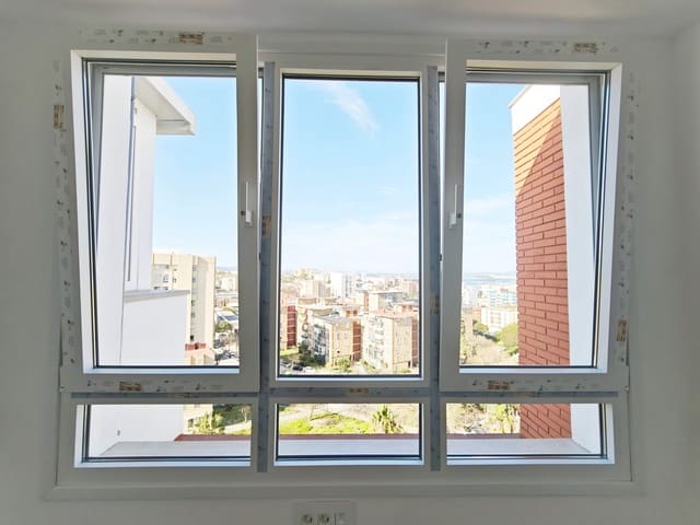 2 Zimmer Penthouse zu verkaufen in Algeciras - 220.000 € (Ref: 9683526)