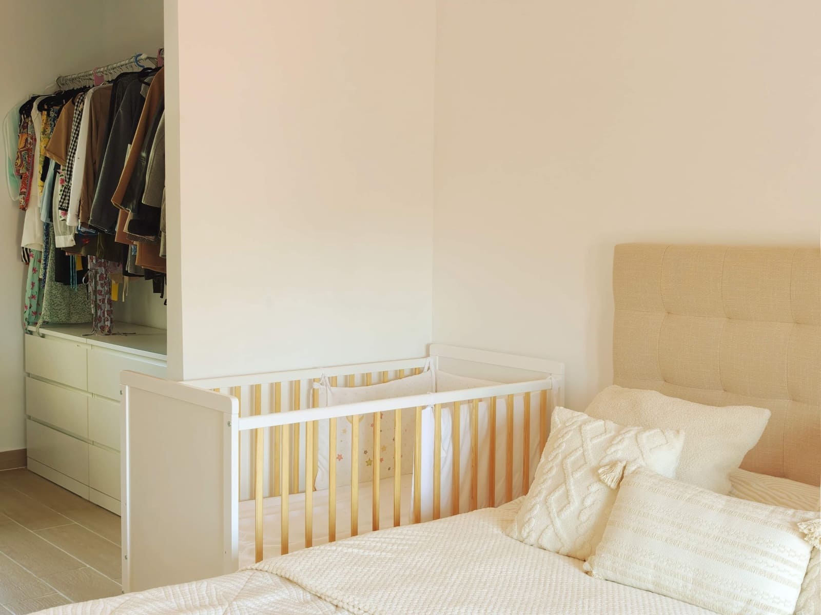 3 soveværelse Rækkehus til salg i La Linea de la Concepcion med swimmingpool garage - € 318.000 (Ref: 9698851)